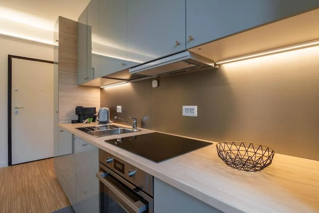 Chic Apartment In Nolo: Style And Comfort In ミラノ 0*,  イタリア